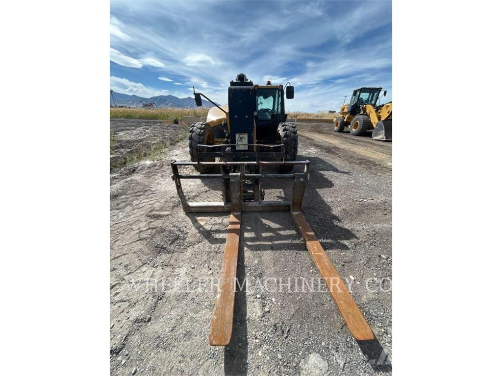 CAT TL943D CB Telescopic handlers