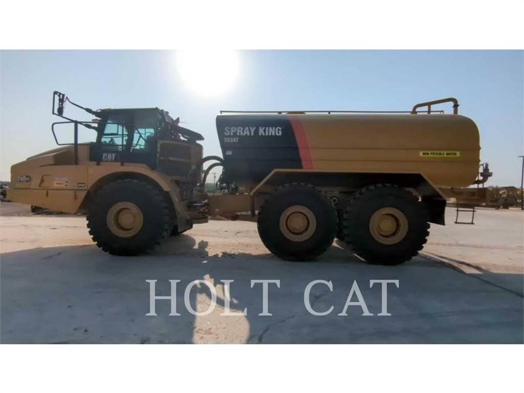 CAT W00 740GC Tanker trucks