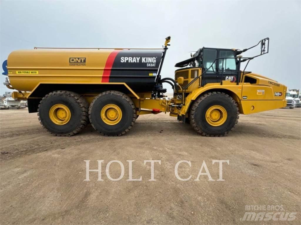CAT W00 740GC Tanker trucks