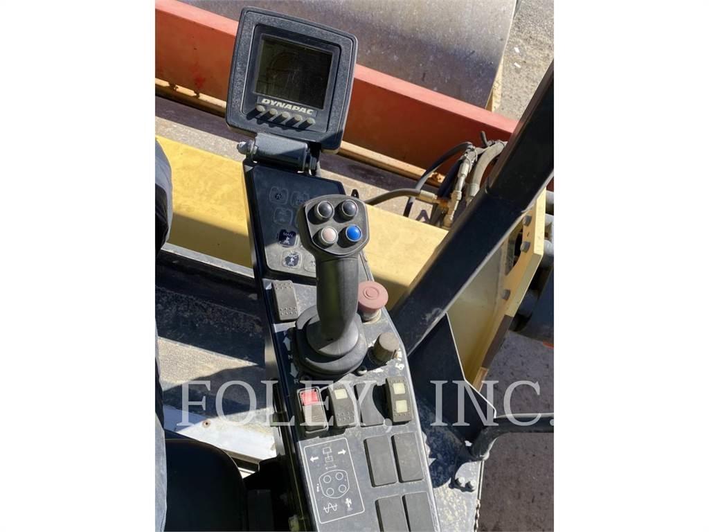 Dynapac CC324HF Twin drum rollers