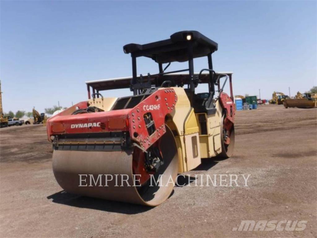 Dynapac CC424HF Twin drum rollers