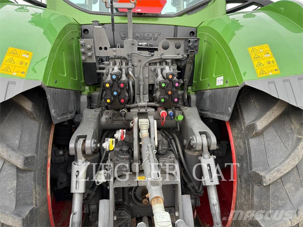 Fendt 939 VARIO Tractors
