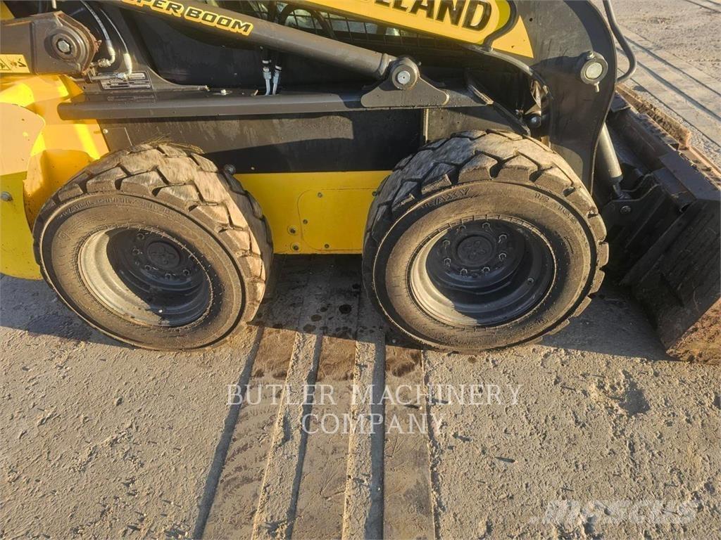 Ford / New Holland L318 Skid steer loaders