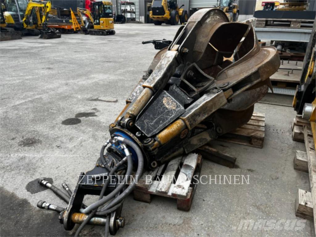 Fuchs MHL335E Demolition excavators