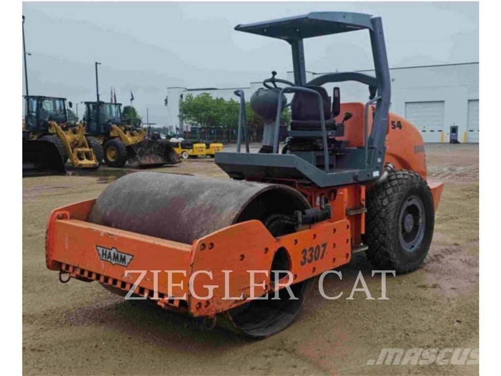 Hamm 3307 SMOOTH Soil compactors
