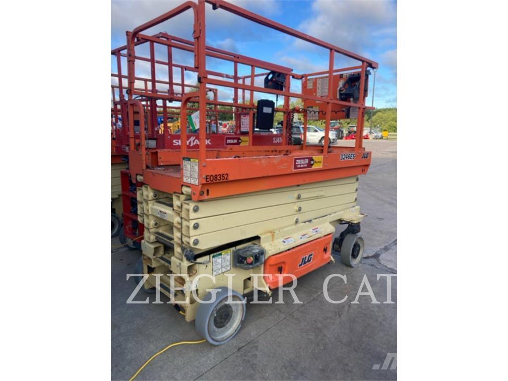 JLG 3246ES Scissor lifts