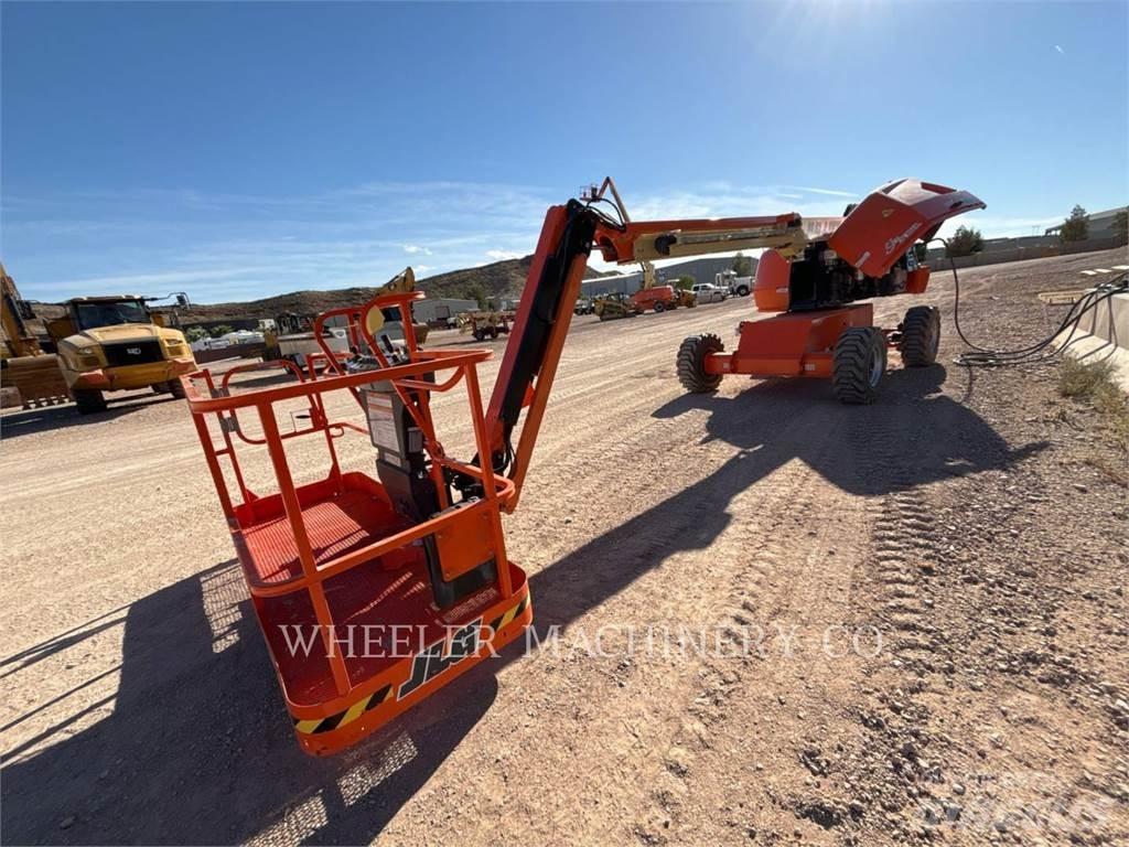 JLG 460SJ SP Articulated boom lifts