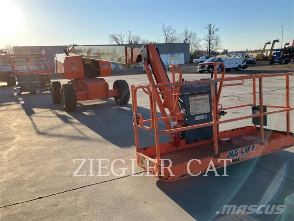 JLG 660SJ Articulated boom lifts