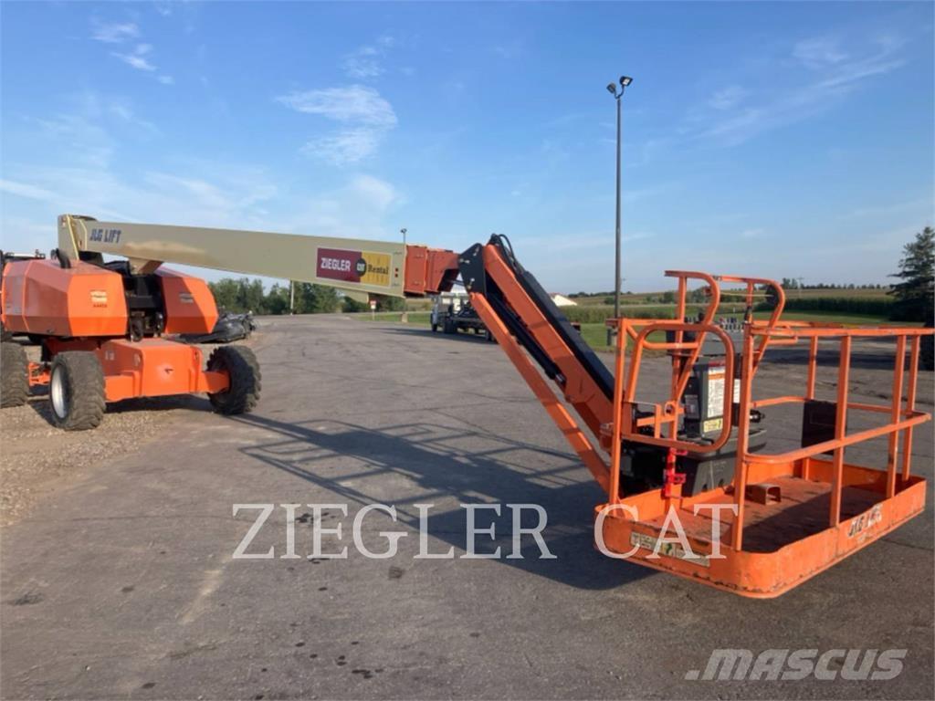 JLG 860SJ Articulated boom lifts