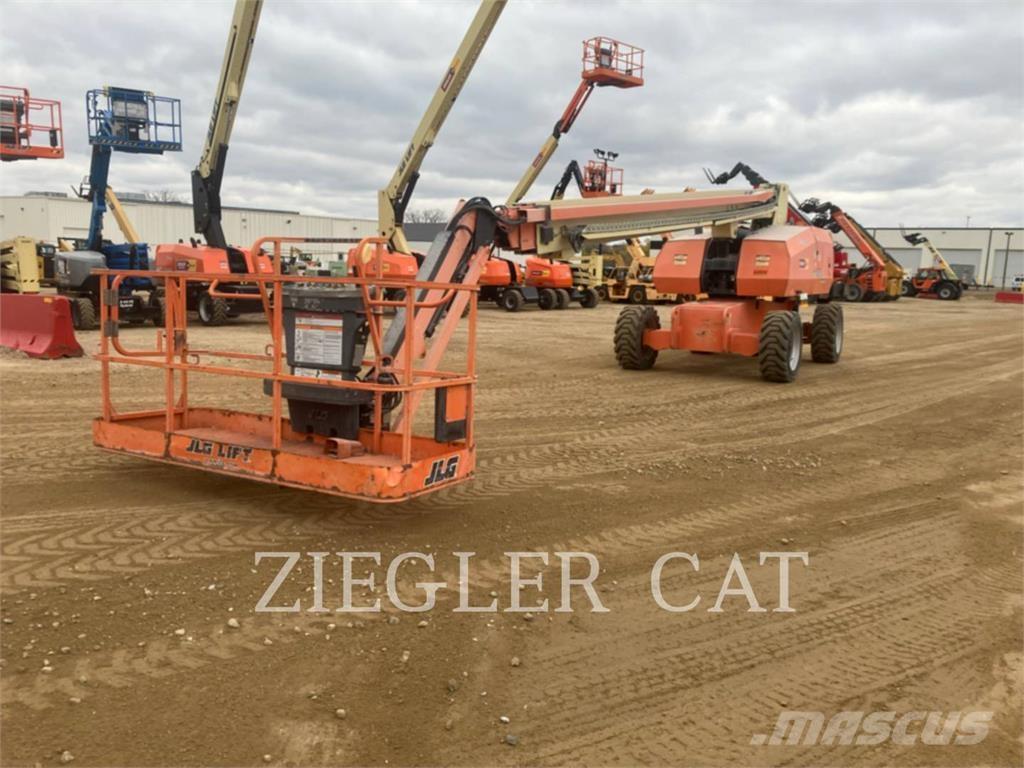 JLG 860SJ Articulated boom lifts