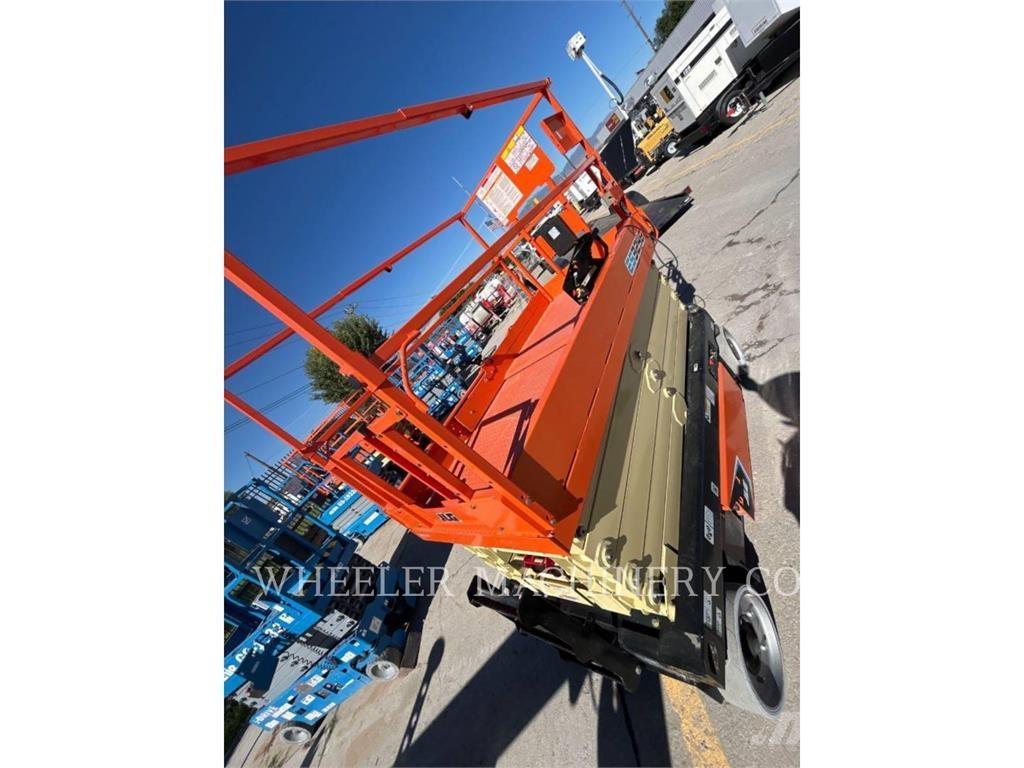 JLG ES3246 Scissor lifts