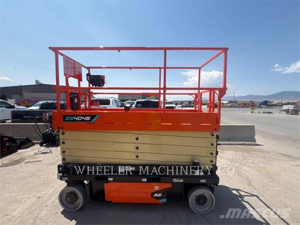 JLG ES4046 Scissor lifts