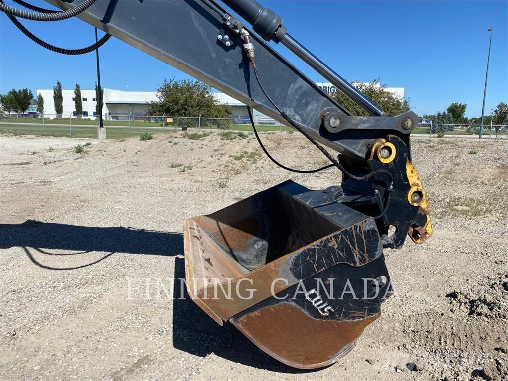 John Deere 300GLC Crawler excavators