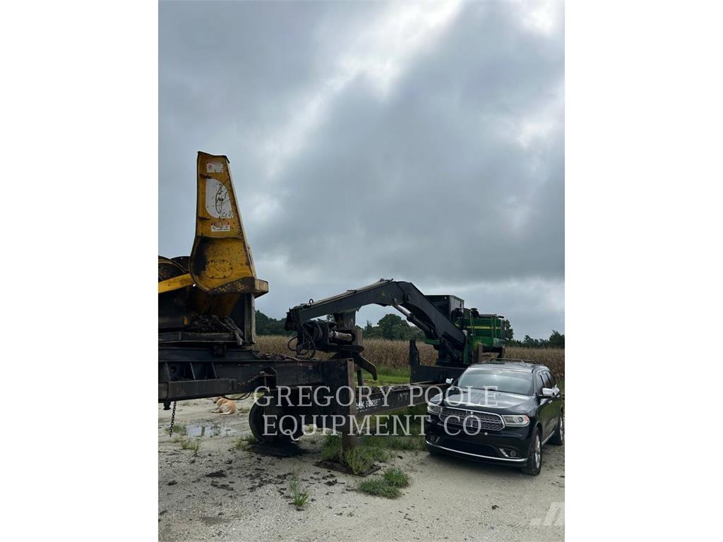 John Deere 437D Knuckleboom loaders