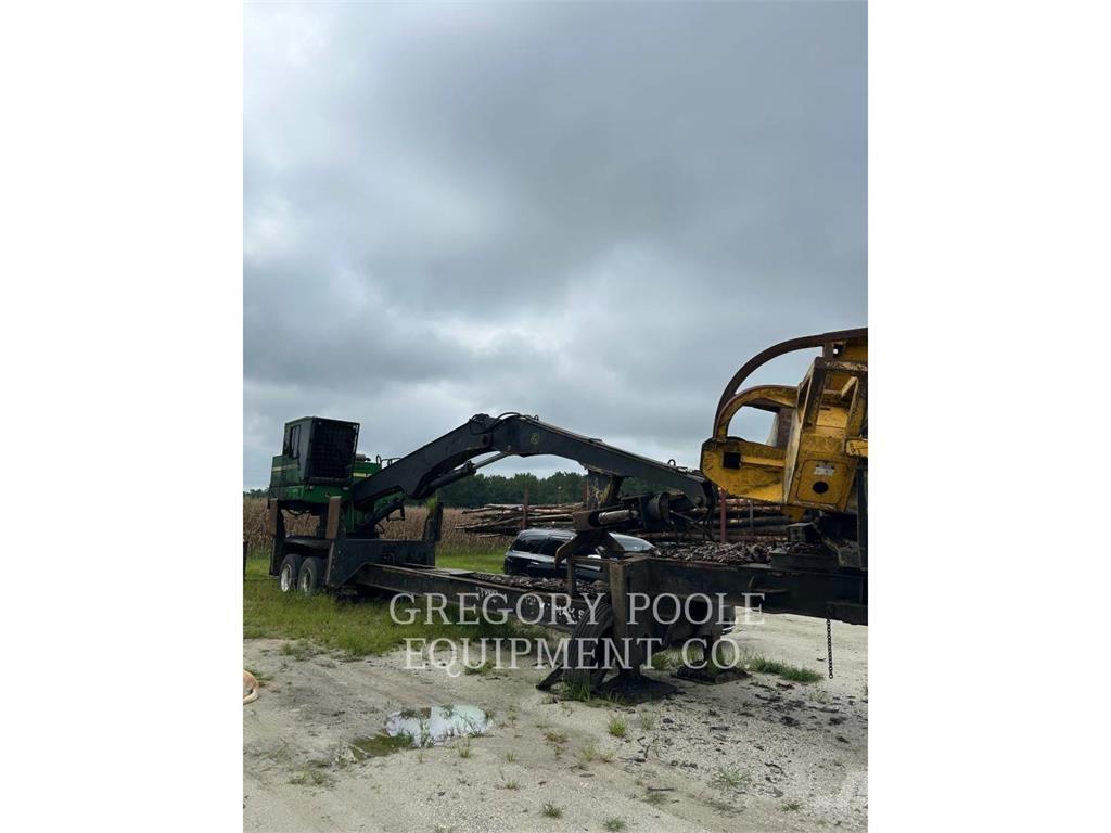 John Deere 437D Knuckleboom loaders