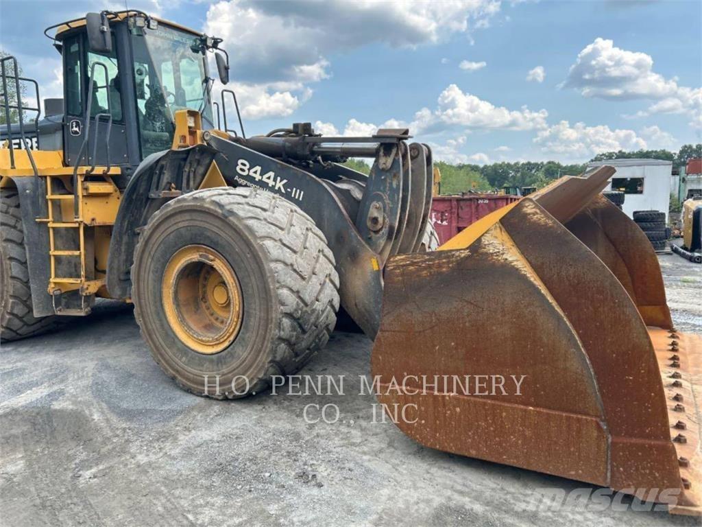 John Deere 844 Wheel loaders