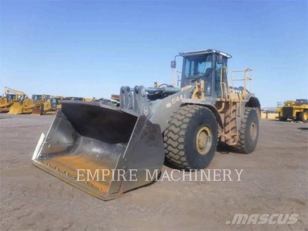 John Deere 844J Wheel loaders