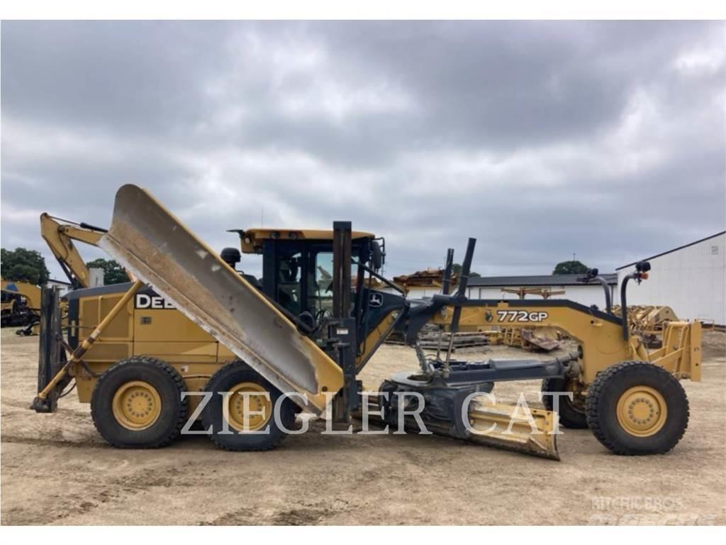 John Deere & CO. 772GP Graders