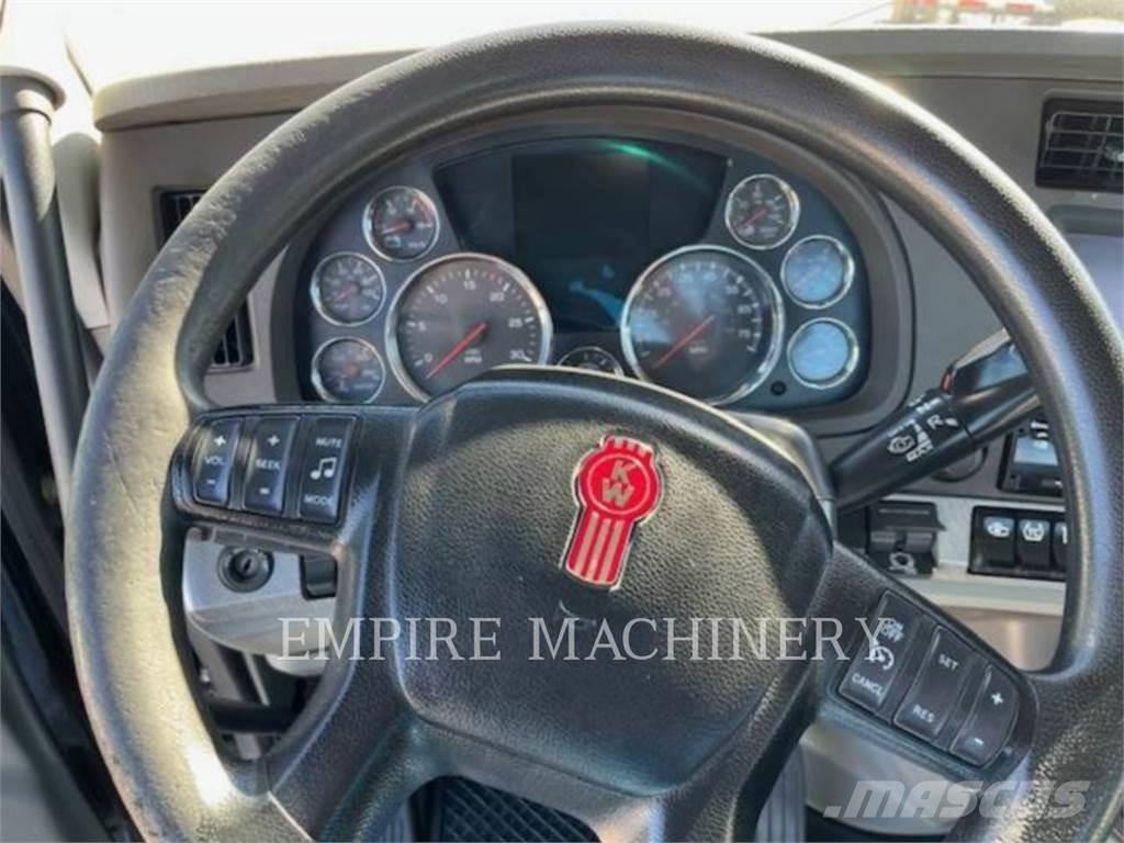 Kenworth (OBSOLETE) T680 Engines