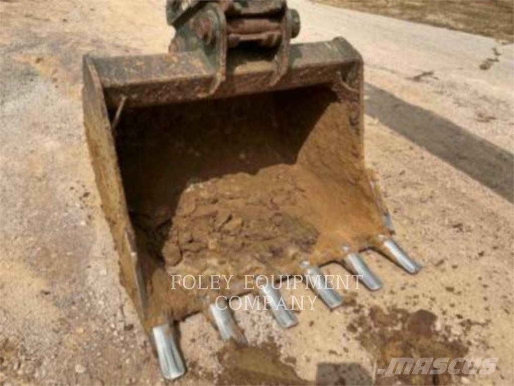 Komatsu PC210LCI11 Crawler excavators