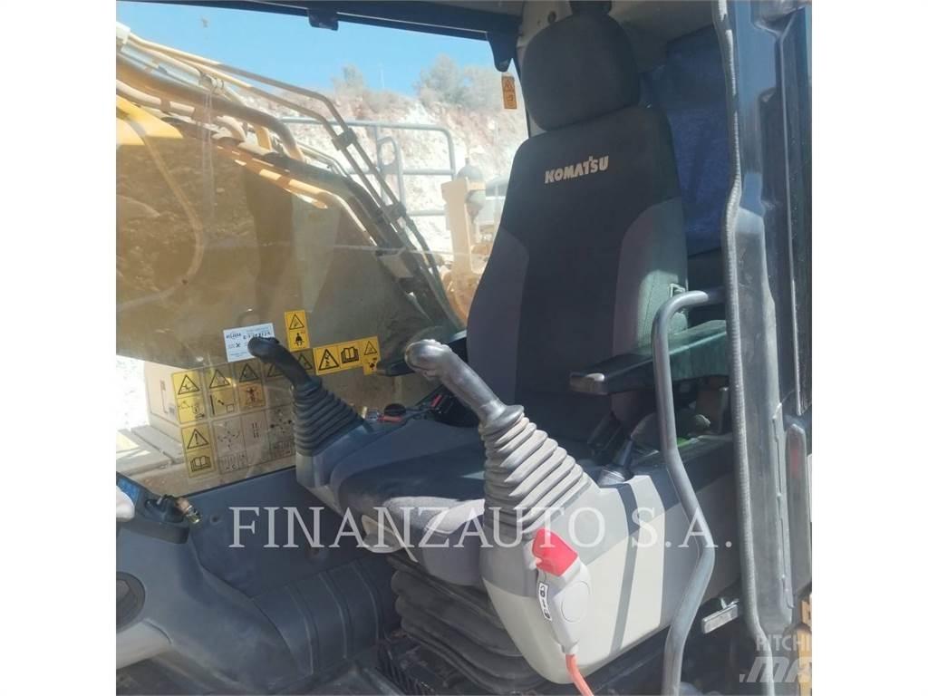 Komatsu PC490 Crawler excavators