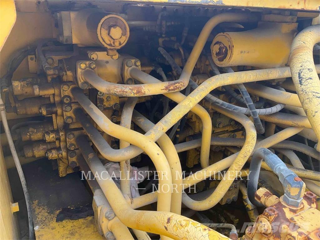 Komatsu PC750 Crawler excavators