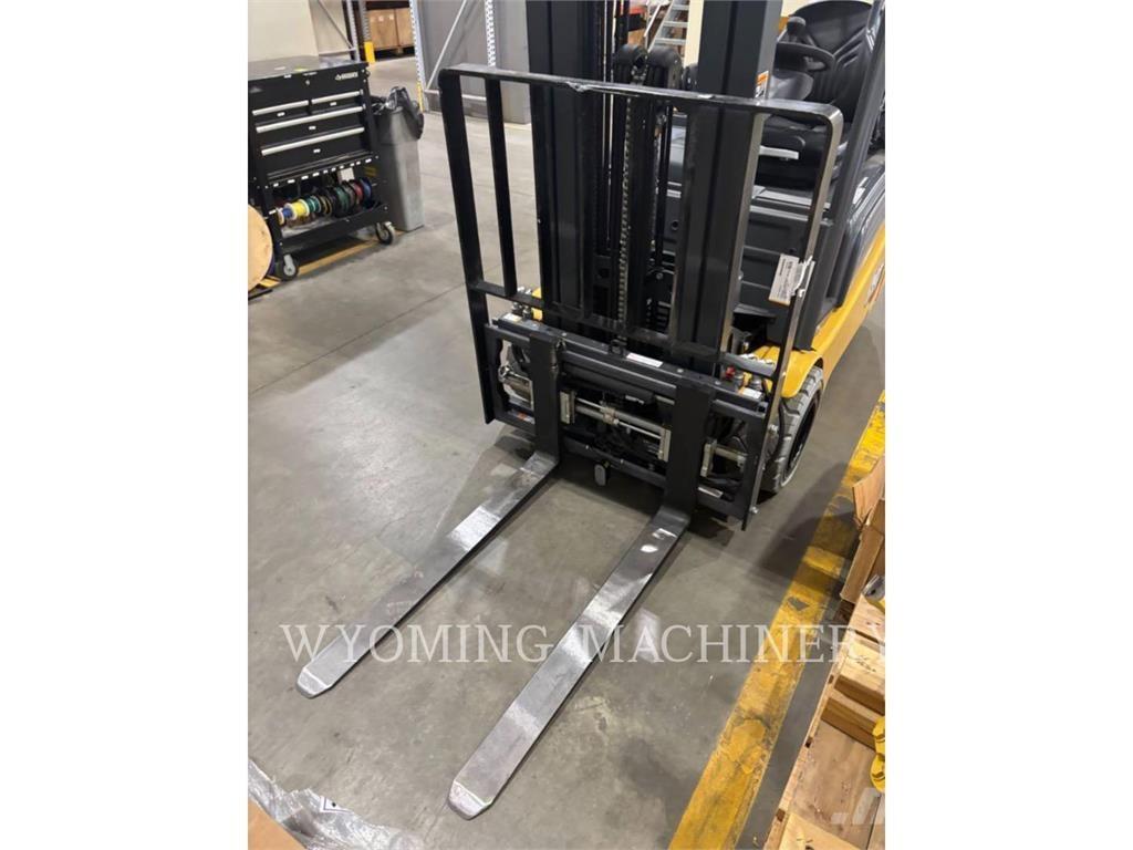 Mitsubishi 2ET4000 Electric forklift trucks