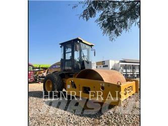 SEM MACHINERY 510 Soil compactors