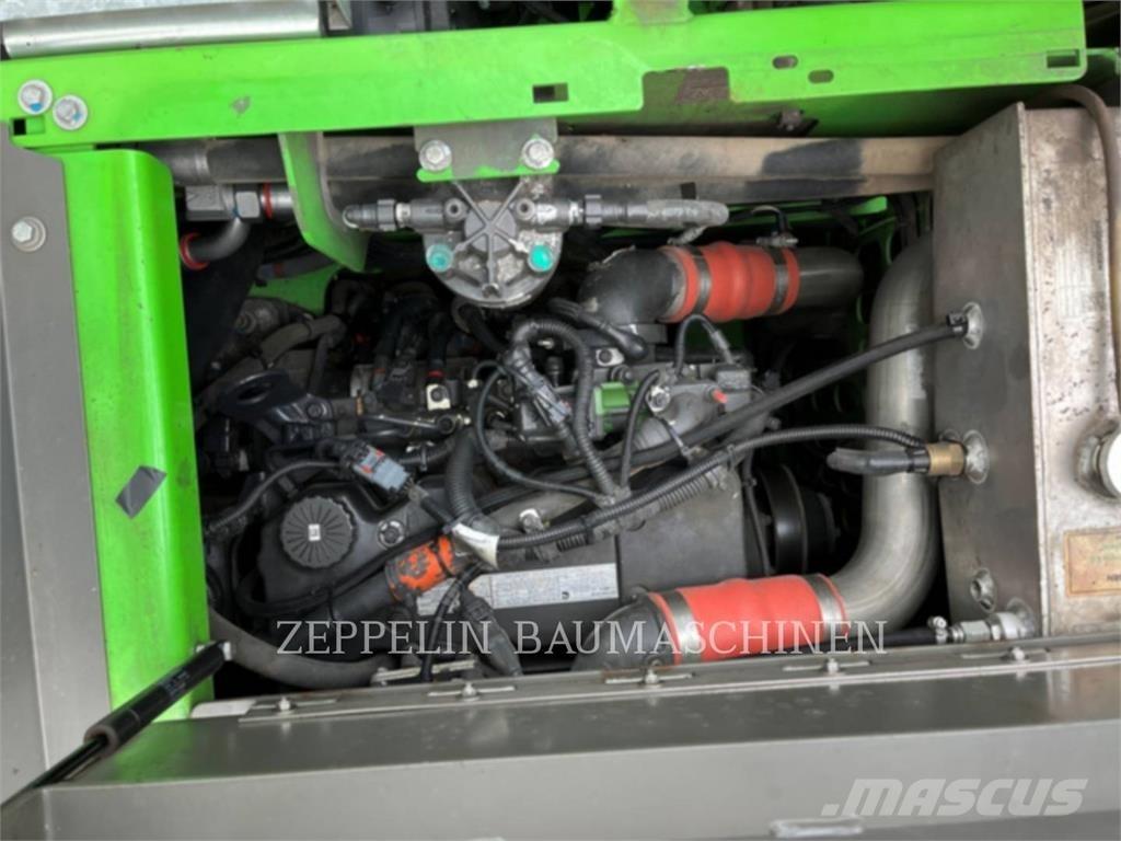 Sennebogen 821E Demolition excavators