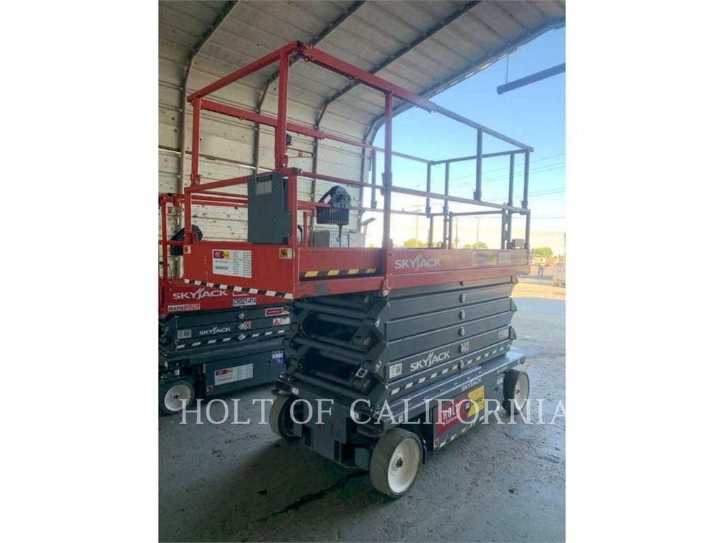 Skyjack SCISSOR40E Scissor lifts