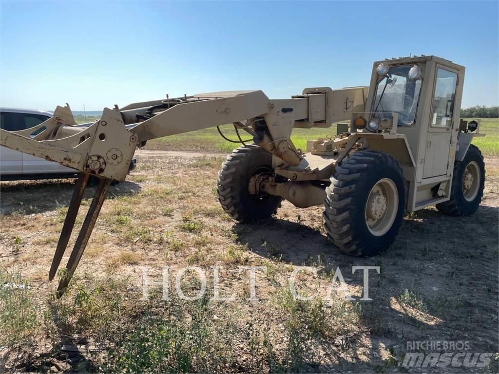 SkyTrak 6000M Telescopic handlers