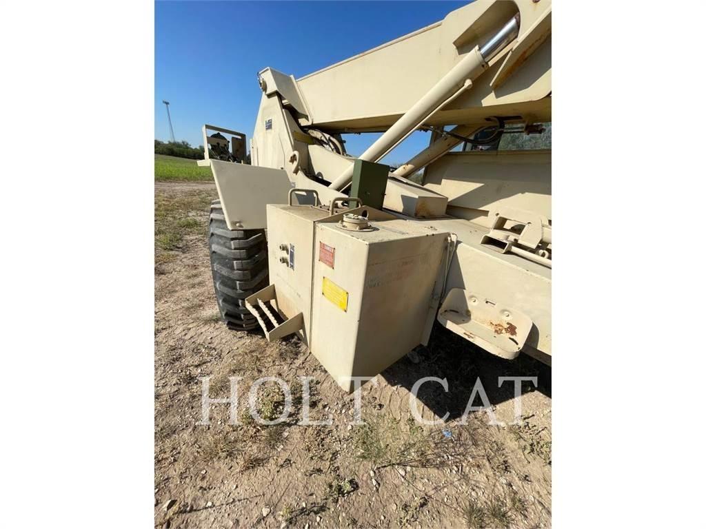 SkyTrak 6000M Telescopic handlers