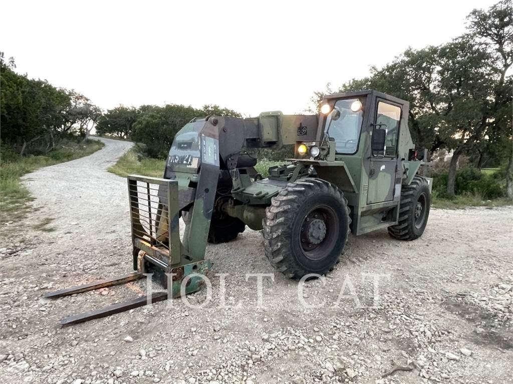 SkyTrak 6000M Telescopic handlers