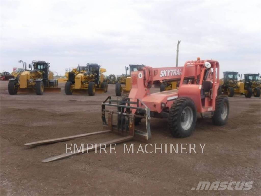 SkyTrak 6036 Articulated boom lifts