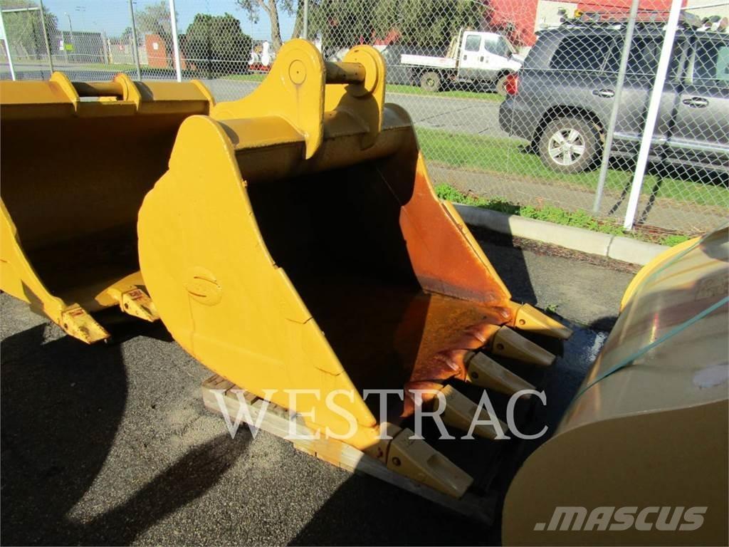 Strickland MFG. 320E Buckets