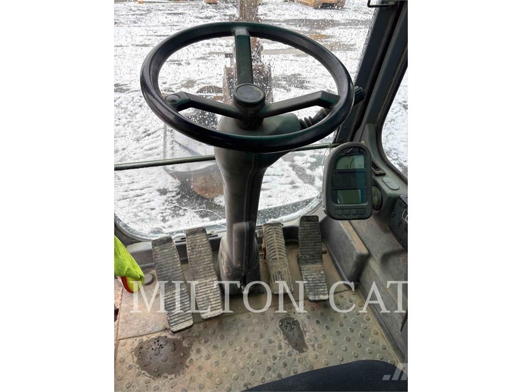 Volvo EW180B Wheeled excavators