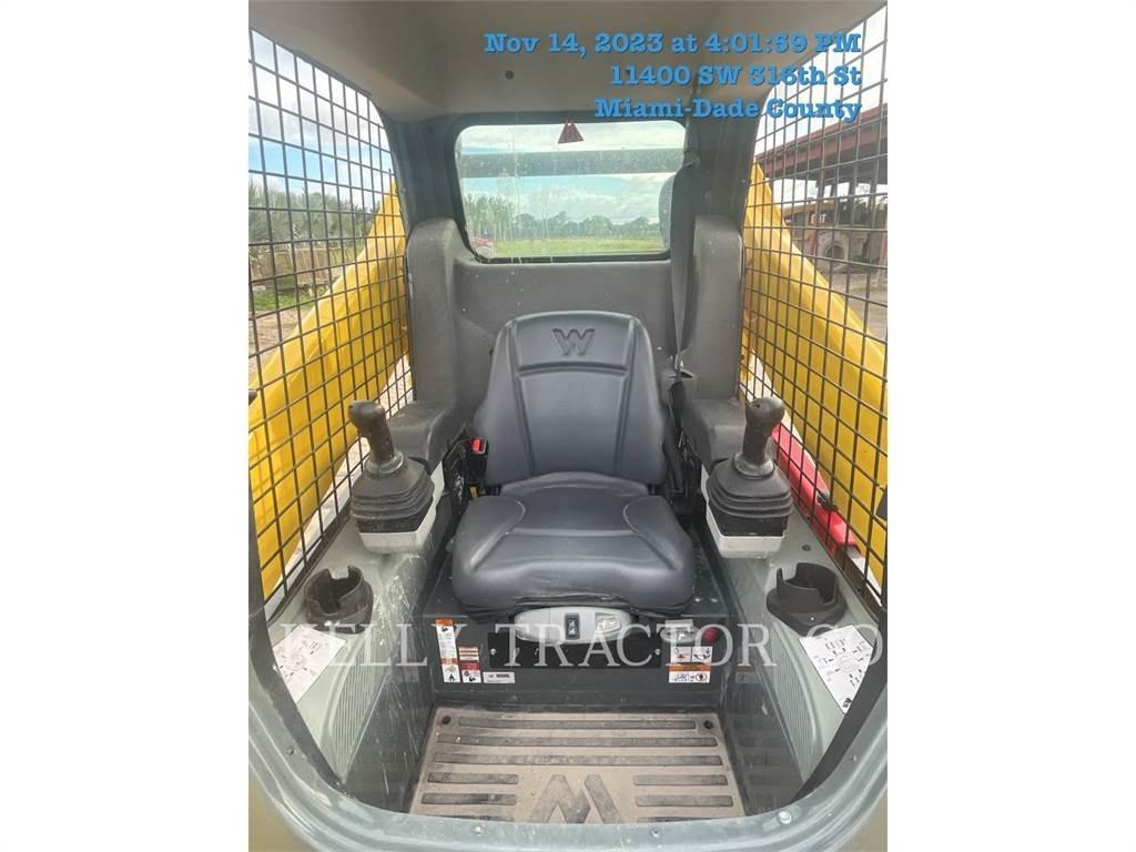 Wacker ST31 Crawler loaders