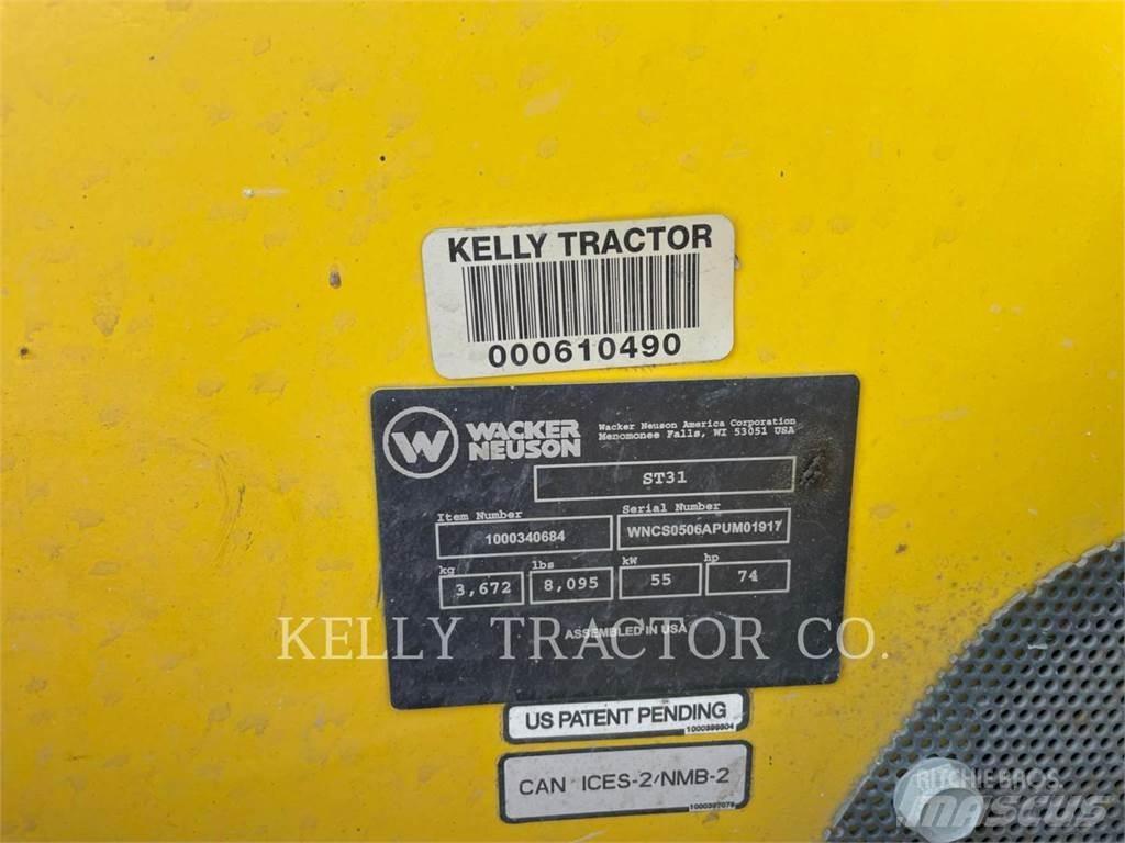 Wacker ST31 Crawler loaders