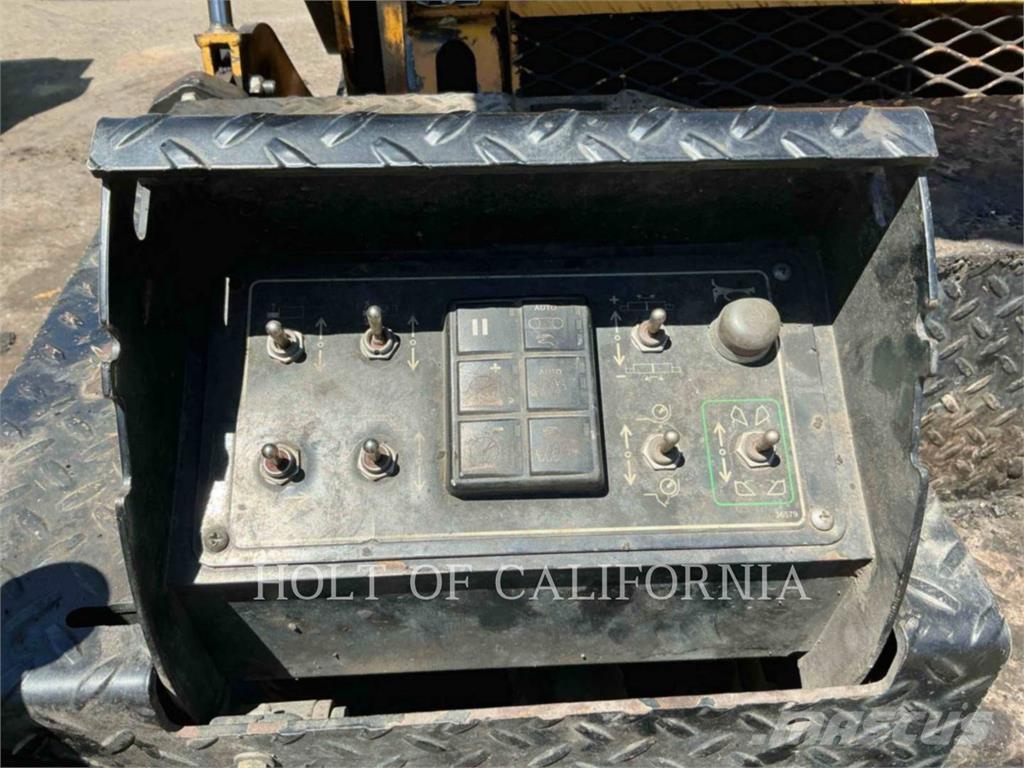 Weiler P385B Asphalt pavers