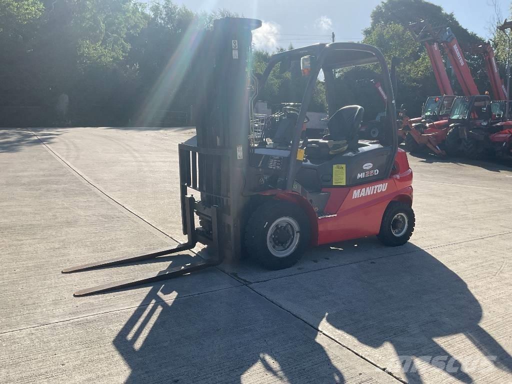 Manitou MI 25 G Telescopic handlers