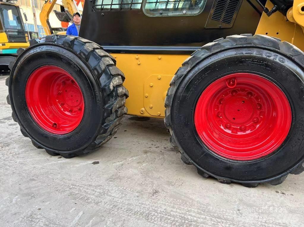 CAT cat262 Skid steer loaders