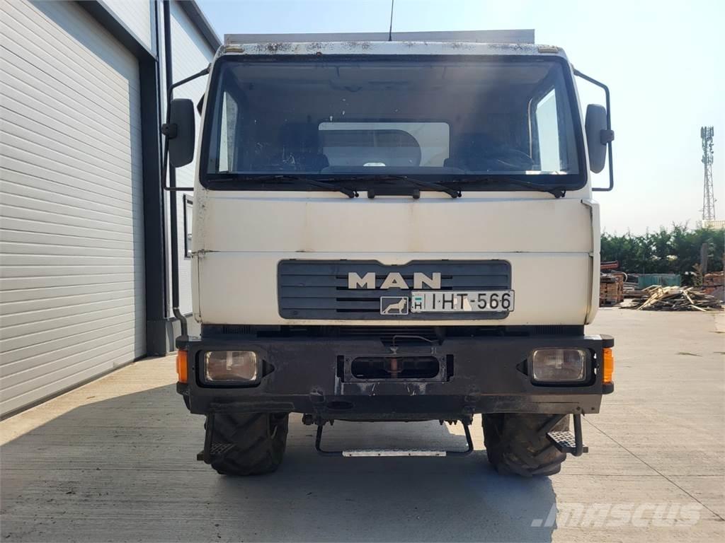 MAN 10.185LAEC 4X4 Box body trucks