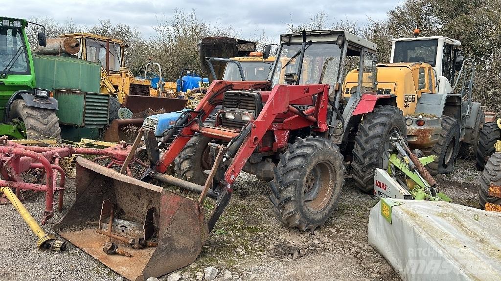 Massey Ferguson 390 Tractors