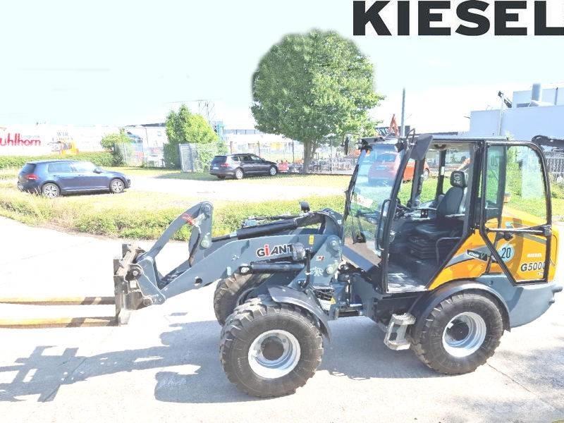 Giant G 5000 X-Tra Skid steer loaders