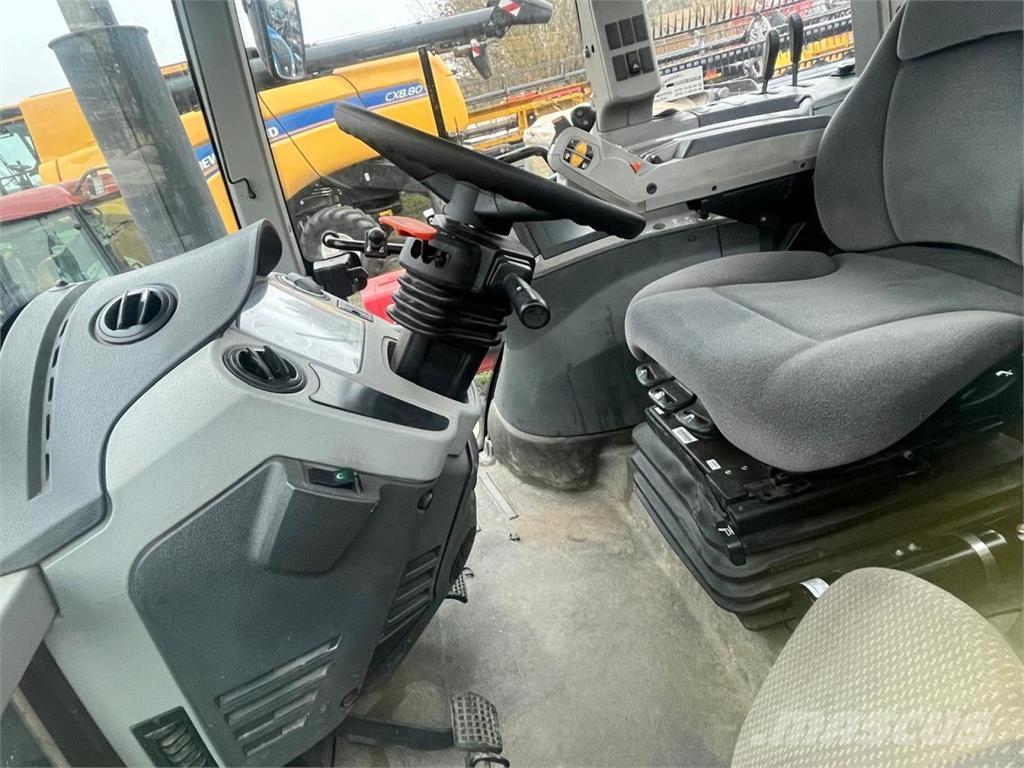 CLAAS Axion 840 Tractors