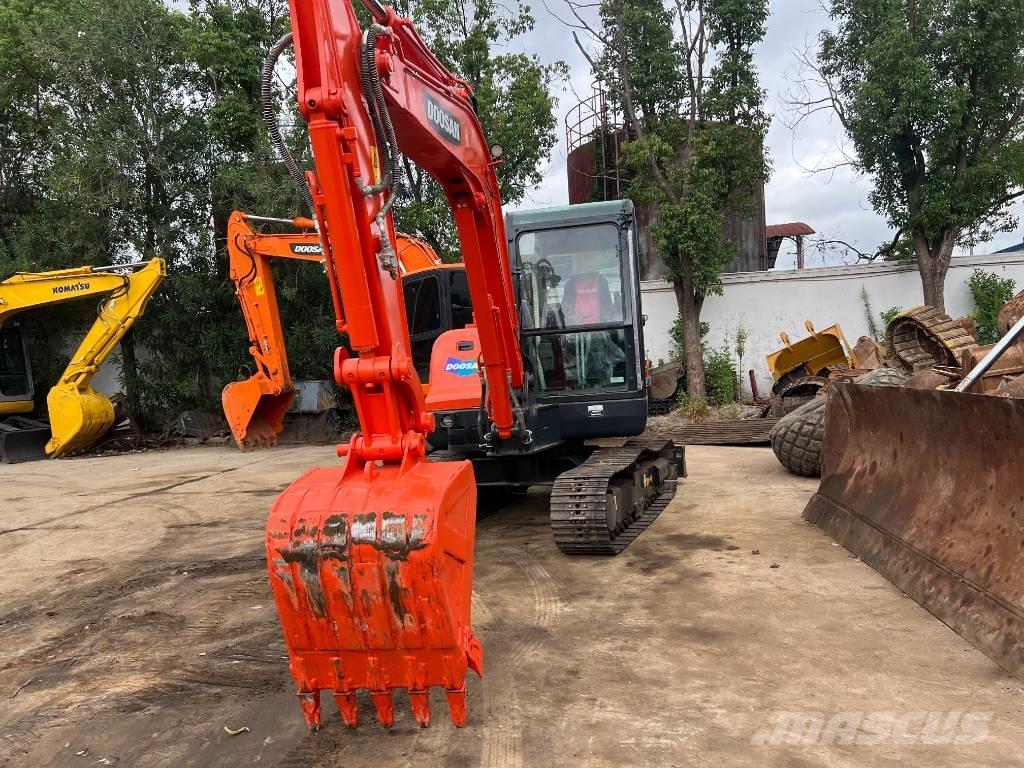 Doosan DX60 Crawler excavators