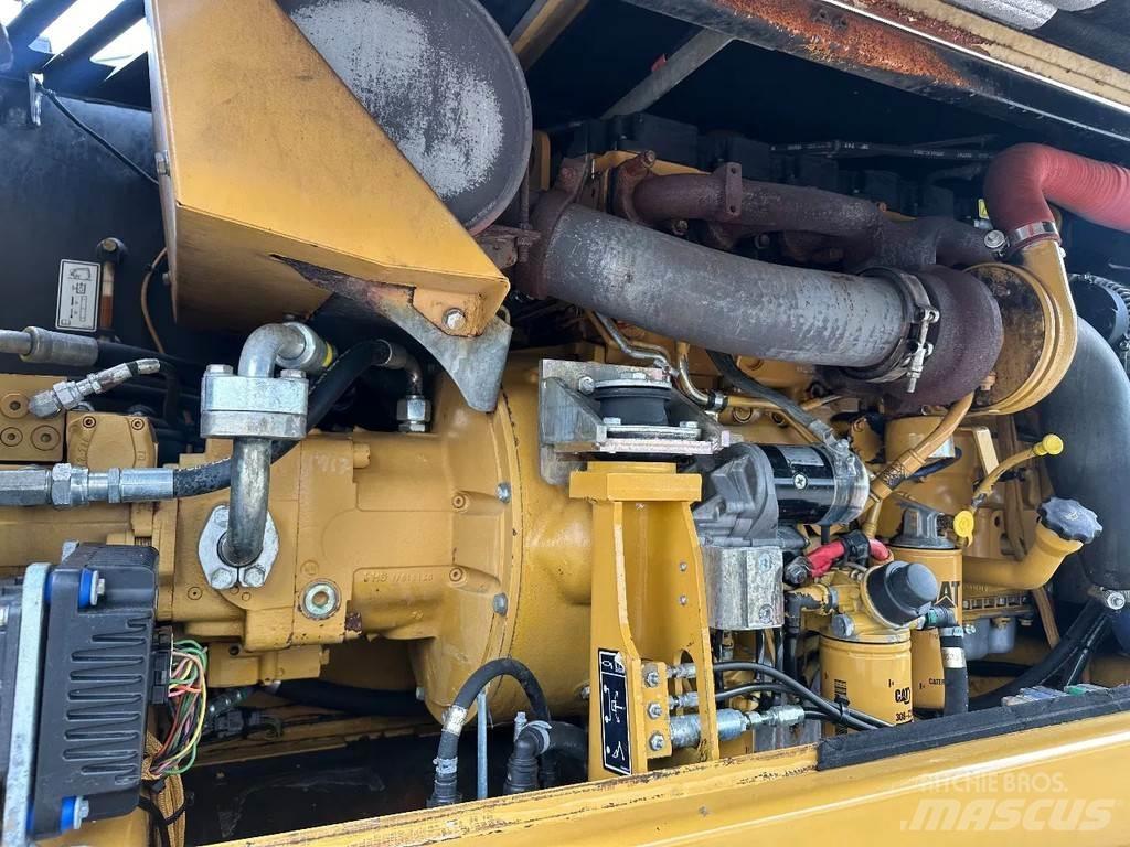 CAT M316D Wheeled excavators