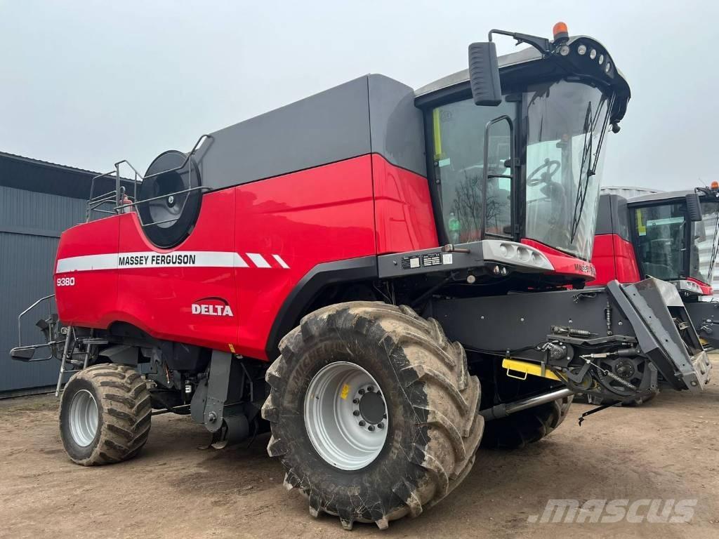Massey Ferguson 9380 Combine harvesters