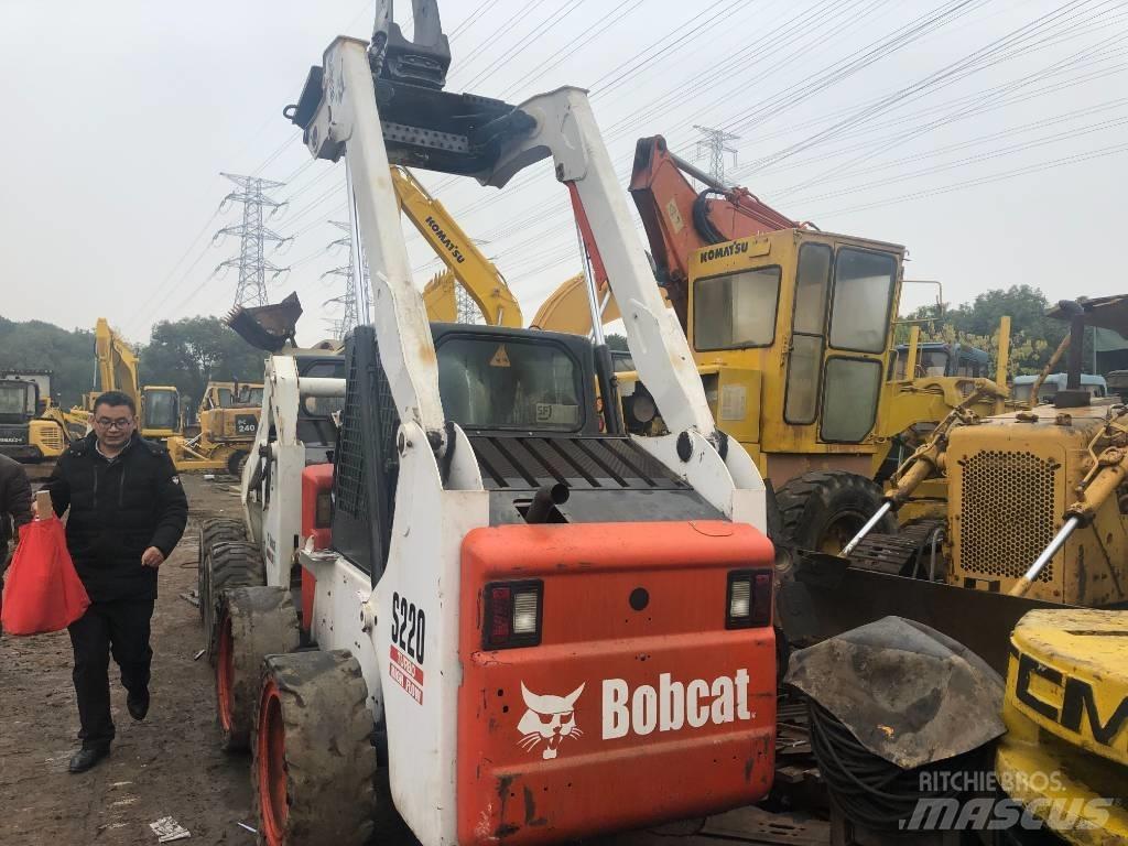 Bobcat S 220 Skid steer loaders