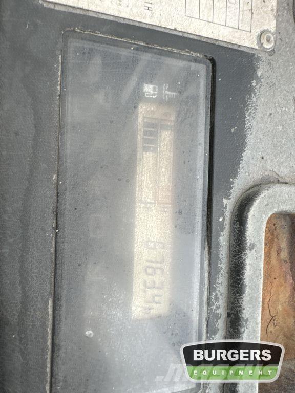 Toyota 8FDF25 Diesel trucks